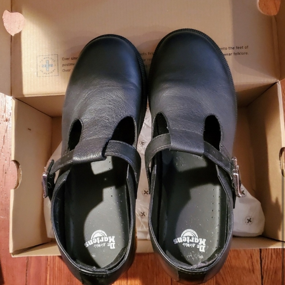 Dr. Martens Mary Janes